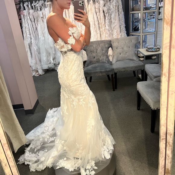 ENZOANI Summer 2023 Bridal Gown size 2 - Picture 8 of 10